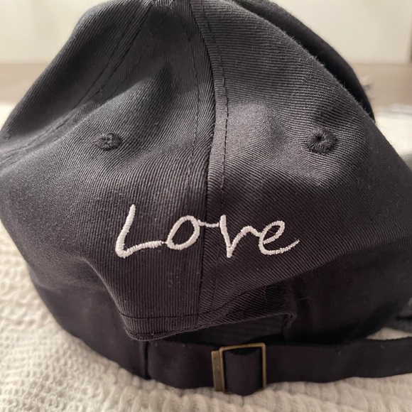 H&M Beanie/Dad Hat Bundle O/S UNISEX - Picture 3 of 5